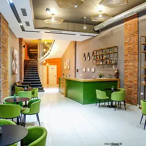 https://arc-tirana.hotels-in-tirana.com